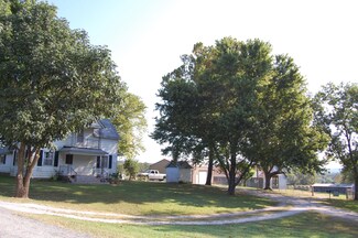 4540 Flat Creek Rd, Cape Fair, MO 65624