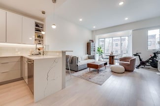 332 Newark Ave Unit 2D, Jersey City, NJ 07302