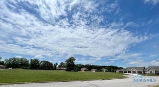 1872 Silver Stream Ct, Lima, OH 45805