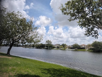 1061 NW 122nd Terrace, Pembroke Pines, FL 33026