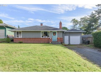 1632 S 17th St, Coos Bay, OR 97420