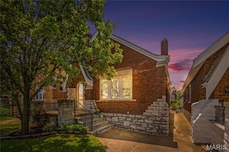 6314 Chippewa St, Saint Louis, MO 63109