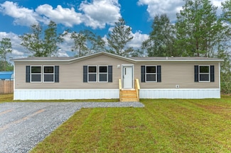 143 Snowdrop St, Defuniak Springs, FL 32433