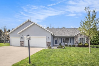 828 Ridgeview Dr, Goshen, IN 46526