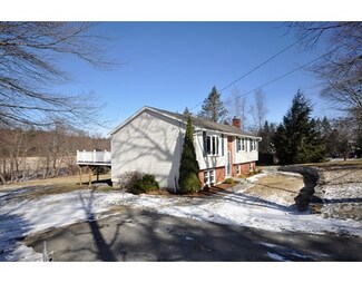 393 Treble Cove Rd, North Billerica, MA 01862