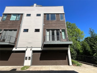 1012 Westbrook Dr, Charlotte, NC 28202