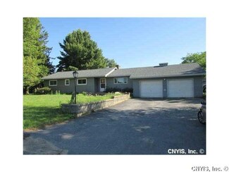 743 County Route 5, Pulaski, NY 13142