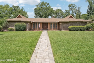 366 Perthshire Dr, Orange Park, FL 32073