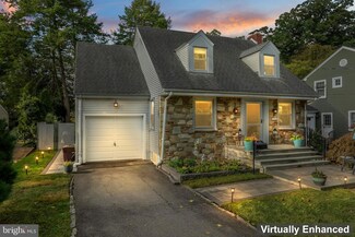 566 Cleardale Ave, Ewing, NJ 08618