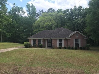 304 County Road 95, Tuskegee, AL 36083