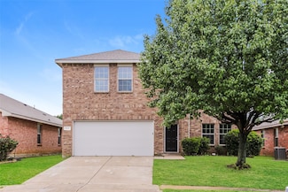 1612 Chivalry Ln, Fort Worth, TX 76140