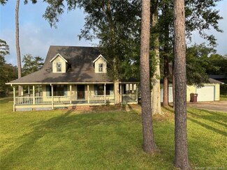 643 Navajo Dr, Lake Charles, LA 70611
