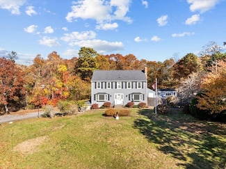 2 Westerly Dr, Buzzards Bay, MA 02532