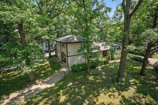7359 W 110th St, Worth, IL 60482