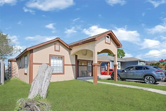 1318 Des Jardines St, Houston, TX 77023