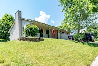 214 Stewart Hill Dr, Waukesha, WI 53188