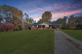 5433 Marion Rd, Cunningham, TN 37052