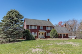 425 Highland St, Holliston, MA 01746