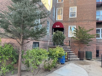 79-16 Main St Unit 2K, Flushing, NY 11367