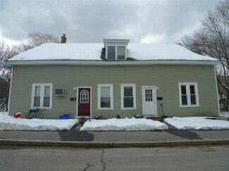 33 Nichols Ave, Newmarket, NH 03857