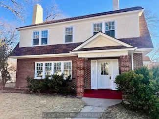 2103 W Koenig St, Grand Island, NE 68803