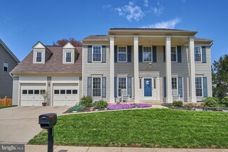 1512 Meadow Chase Dr, Herndon, VA 20170