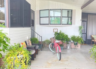 900 Aqua Isles Blvd, La Belle, FL 33935