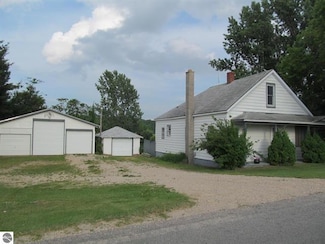 10109 S Lucas Rd, Mc Bain, MI 49657