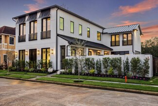 601 Harborside Way, Kemah, TX 77565
