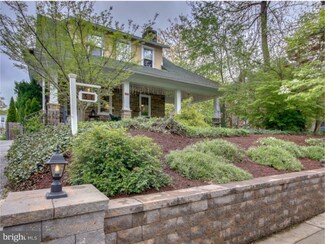 31 E 5th St, Chester, PA 19013