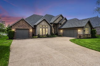 3260 W Rivulet Pass, Springfield, MO 65810