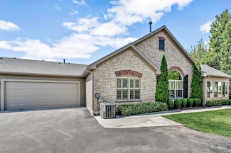 2814 N Cloverdale Rd, Boise, ID 83713
