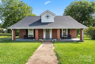 85 Ruritan Park Rd, Stony Point, NC 28678