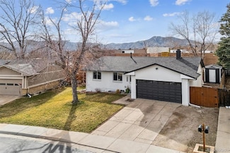 13586 W Warren Cir, Lakewood, CO 80228