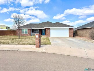 2312 Flagstone Dr, Clovis, NM 88101