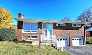 445 Catalina Dr, Johnstown, PA 15904