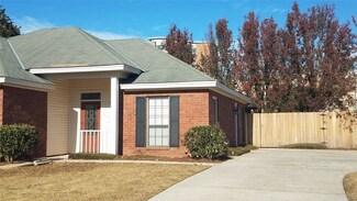 602 River Ridge St, Wetumpka, AL 36092