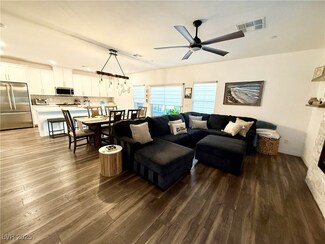600 N Carriage Hill Dr Unit 1082, Las Vegas, NV 89138