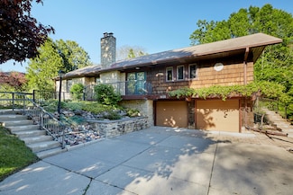 1430 Longwood Ave, Elm Grove, WI 53122