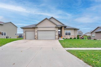 1680 Silver Maple Trail, North Liberty, IA 52317