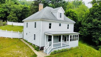 4 Pendleton St, Bethany, WV 26032
