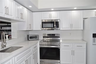 700 SW 128th Ave Unit 106C, Pembroke Pines, FL 33027