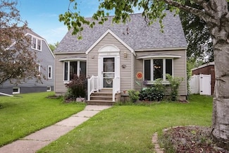 1111 S Cedar Ave, Marshfield, WI 54449
