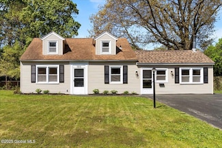 1013 Inner Dr, Schenectady, NY 12303