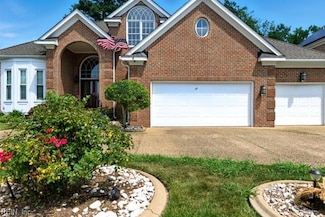 27 Castle Haven Rd, Hampton, VA 23666