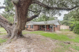 492 Weaver Ave, Gulfport, MS 39507