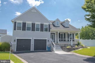 15 Spinnaker Reef Ct, Middle River, MD 21220