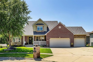 710 NW Rockcrest Cir, Ankeny, IA 50023