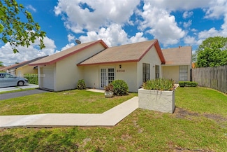 6908 SW 104th Ct, Miami, FL 33173