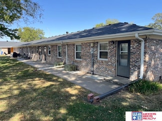 945 F St, Geneva, NE 68361